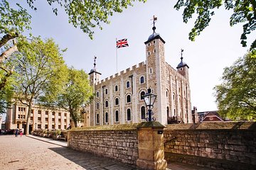 VIP Early Access - Opening Ceremony Tower of London & Bridge with Crown Jewels